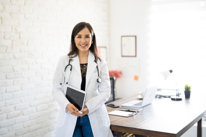 How to Minimize Potential Side Effects of HGH Therapy